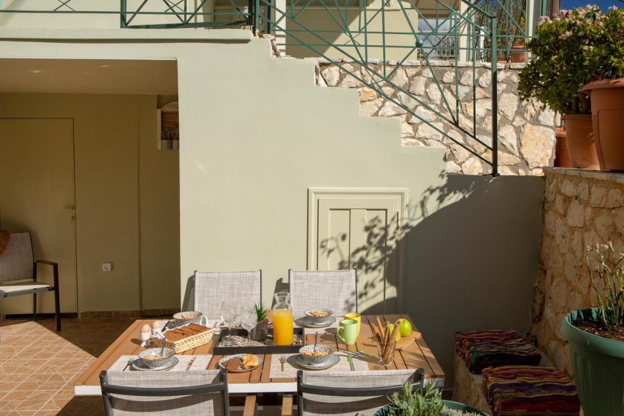 George's Vasiliki